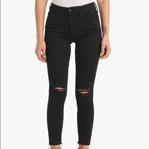 Mother The Looker Ankle Fray Jeans in Guilty As Sin Mid-Rise Raw Hem